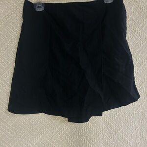 Uniqlo Black Women's Skort with A-Line Front Panel